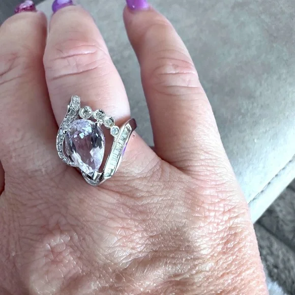 CZ fashion cocktail ring! - Picture 5 of 10